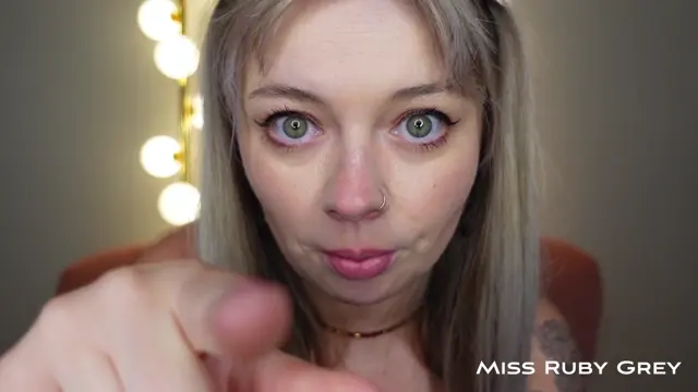 Poster: Miss Ruby Grey - Dizzy Loopy Dreamy